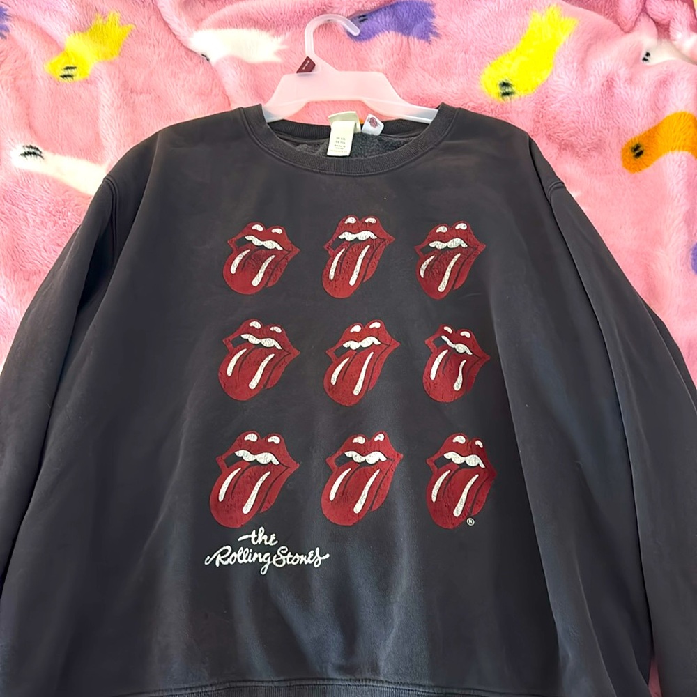 medium h&m sweatshirt